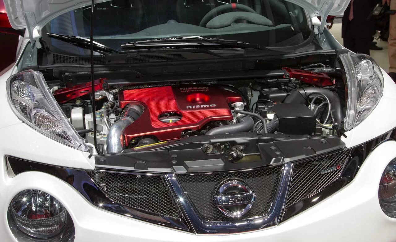 Ниссан жук фото под капотом NISSAN JUKE - Review and photos