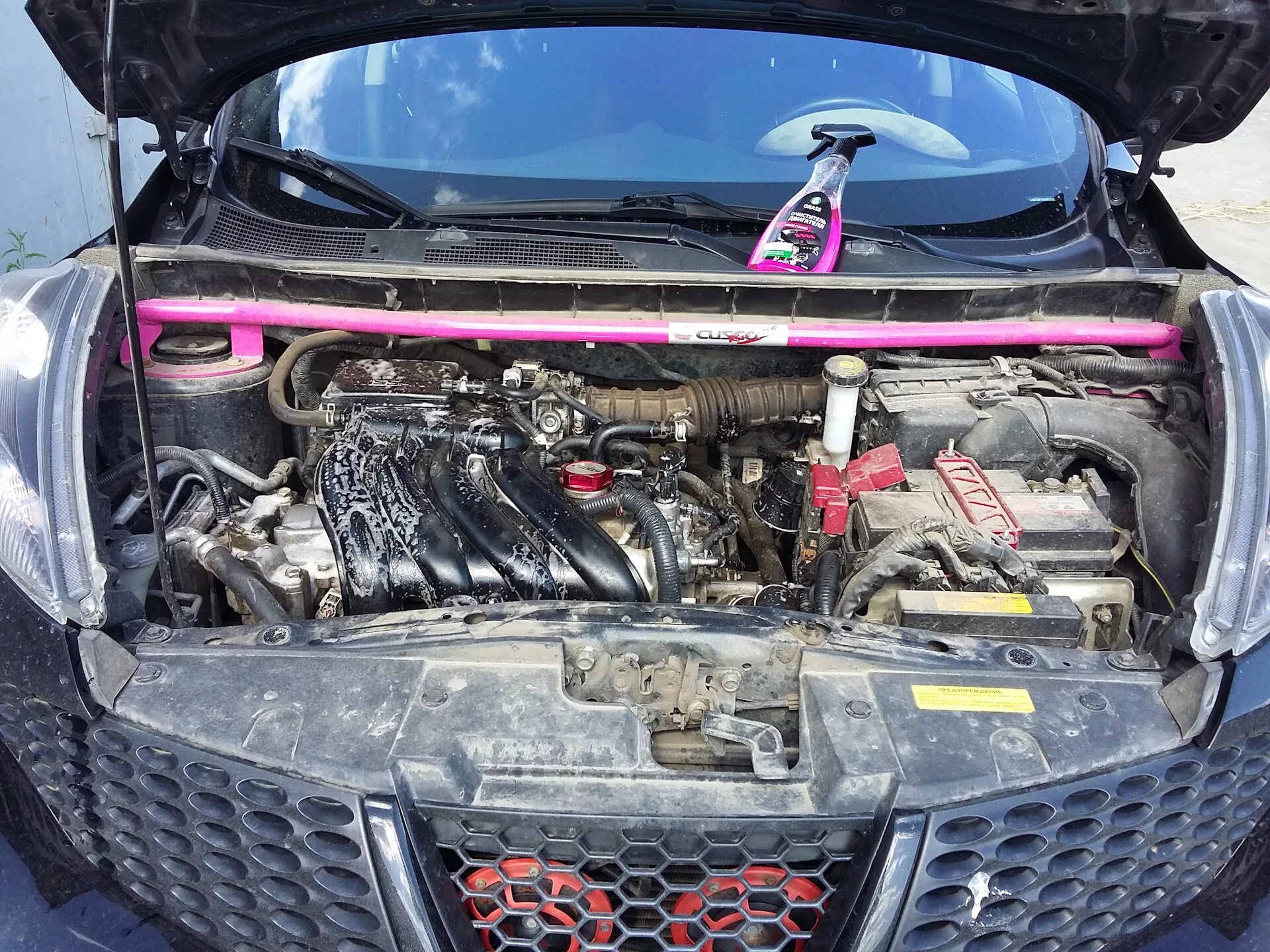 Ниссан жук фото под капотом Мойка двигателя. - Nissan Juke (1G), 1,6 л, 2014 года мойка DRIVE2