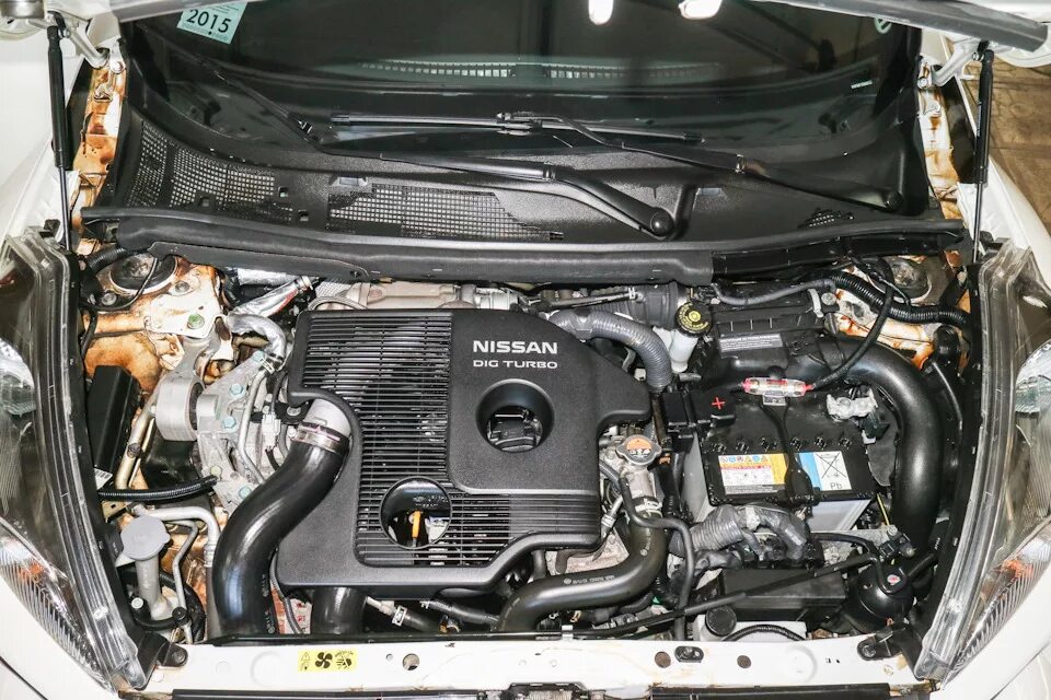 Ниссан жук фото под капотом мойка подкапотки, уборка салона. - Nissan Juke (1G), 1,6 л, 2014 года мойка DRIV
