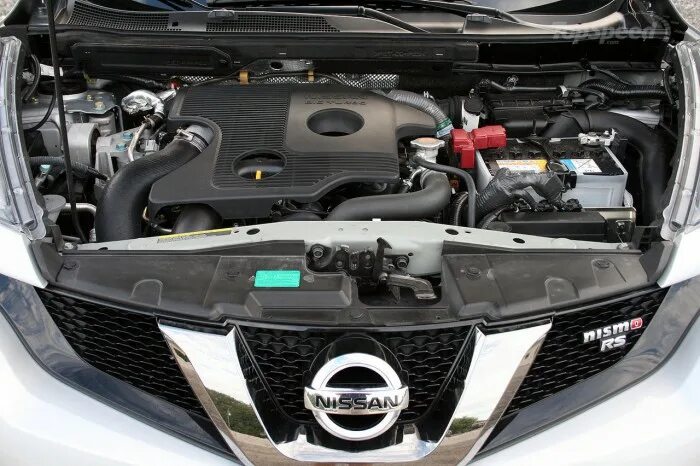 Ниссан жук фото под капотом Nissan Juke Nismo RS, a prueba: cambio de tercio