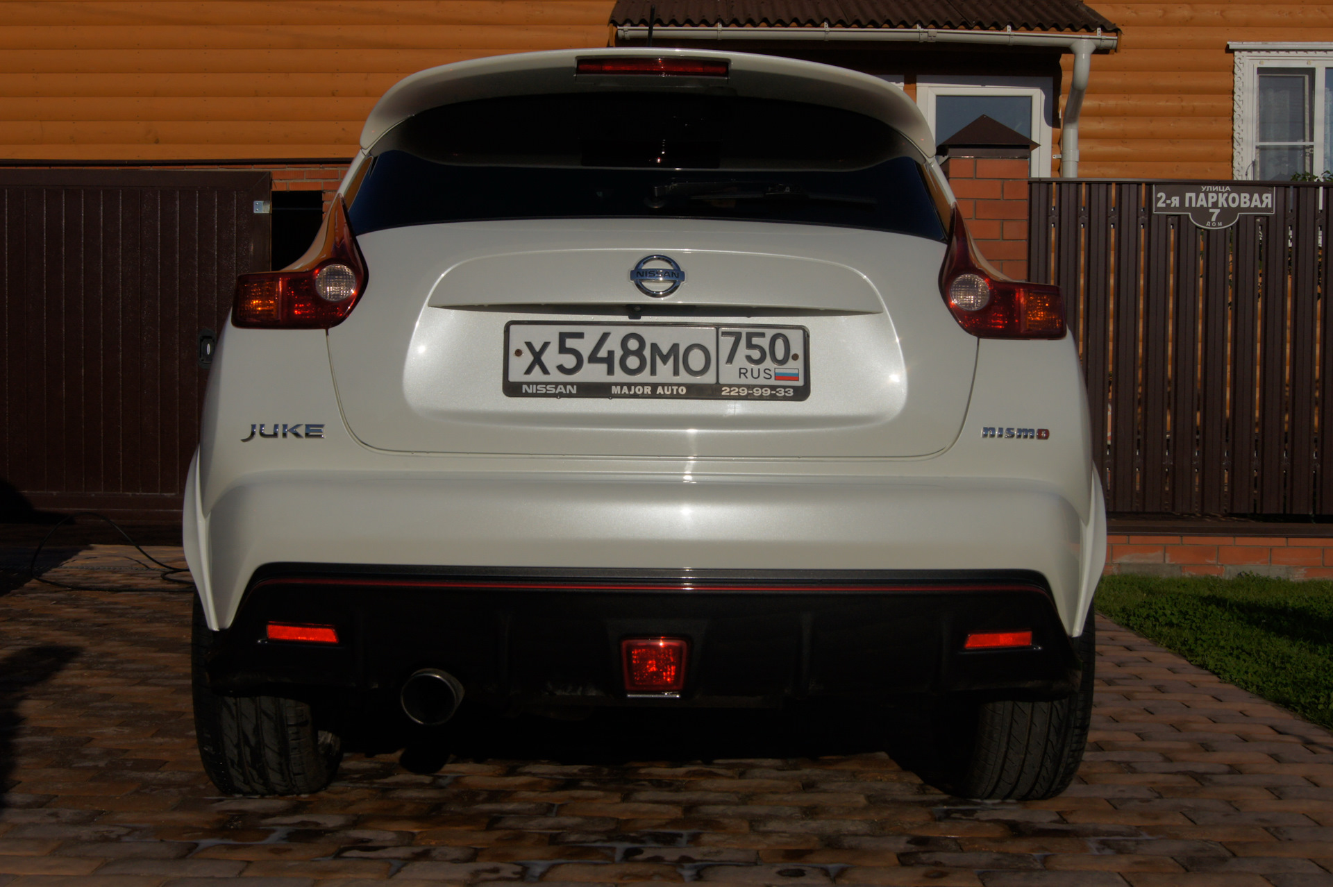 Ниссан жук фото сзади Продажа Nismo - Nissan Juke (1G), 1,6 л, 2013 года продажа машины DRIVE2