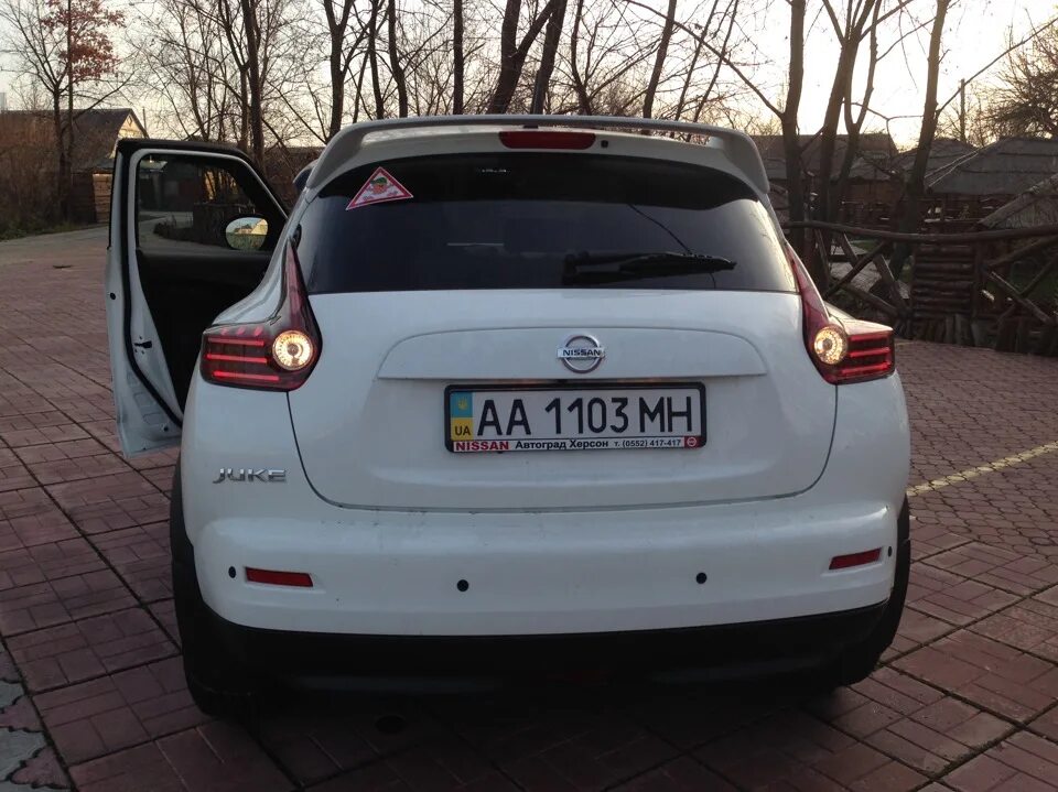 Ниссан жук фото сзади Тюнингуем тюнинговый свет - Nissan Juke (1G), 1,6 л, 2012 года тюнинг DRIVE2