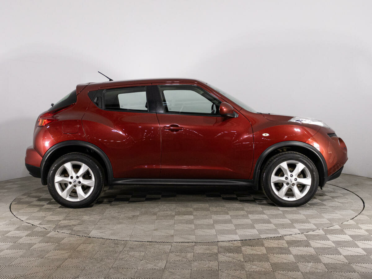 Ниссан жук красная фото Купить б/у Nissan Juke I 1.6 MT (117 л.с.) бензин механика в Санкт-Петербурге: к