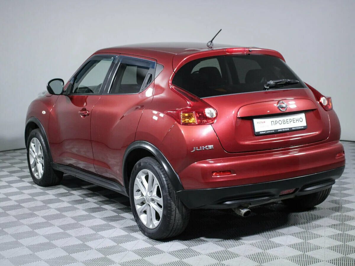 Ниссан жук красная фото Купить б/у Nissan Juke I 1.6 CVT (190 л.с.) 4WD бензин вариатор в Москве: красны