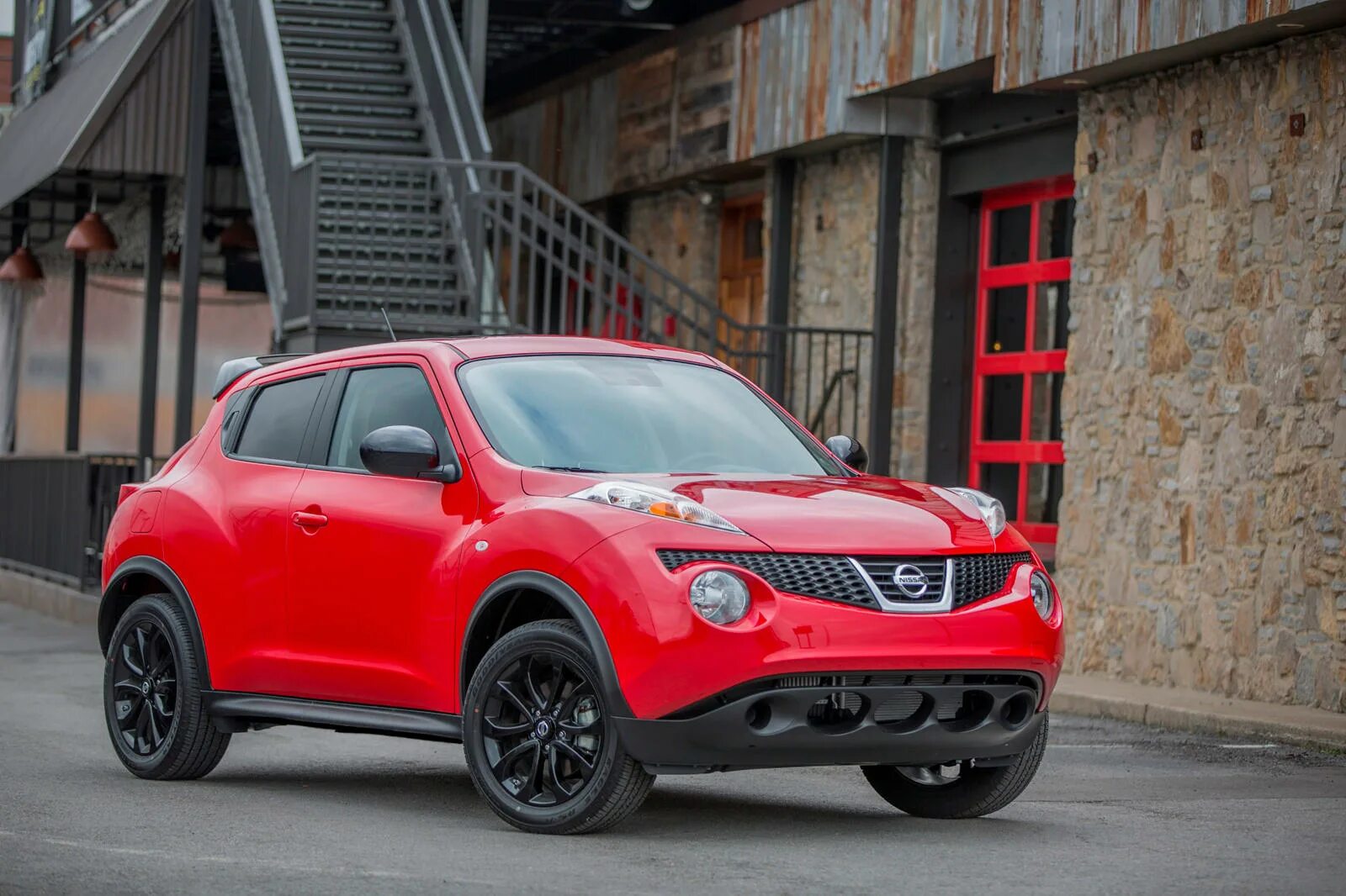 Ниссан жук красная фото Пружины подвески Nissan Juke. Клаксон