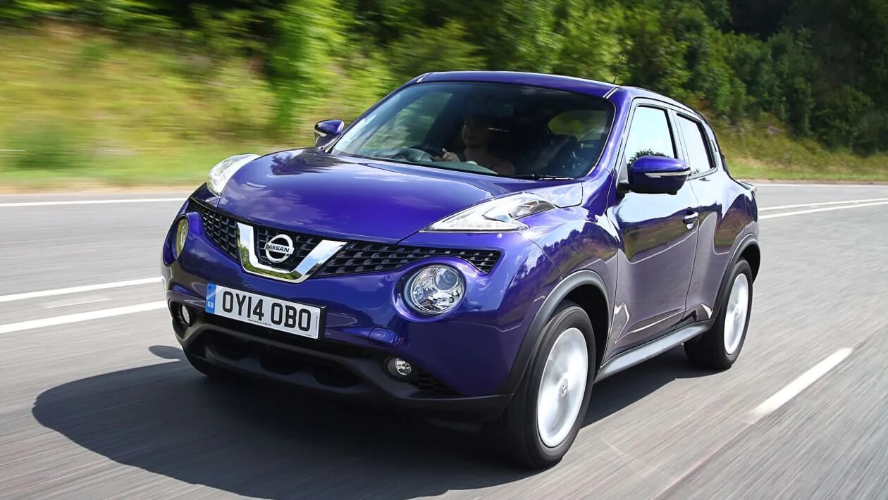 Ниссан жук машины фото цены The Nissan Juke - from concept origins to new hybrid model Auto Express