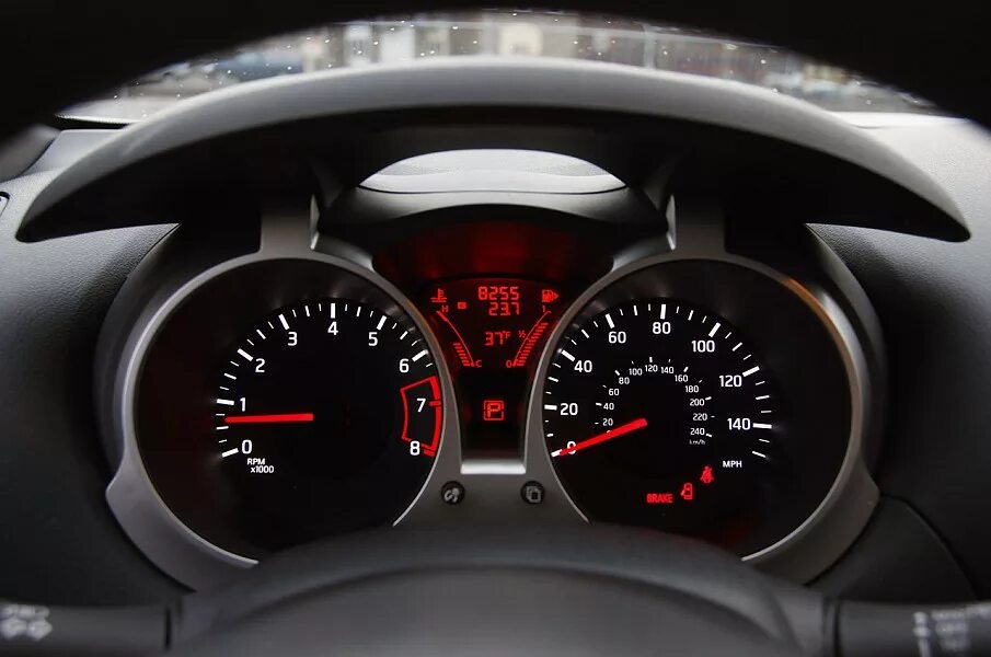 Ниссан жук панель приборов фото и описание Обзор 2011 Nissan JUKE