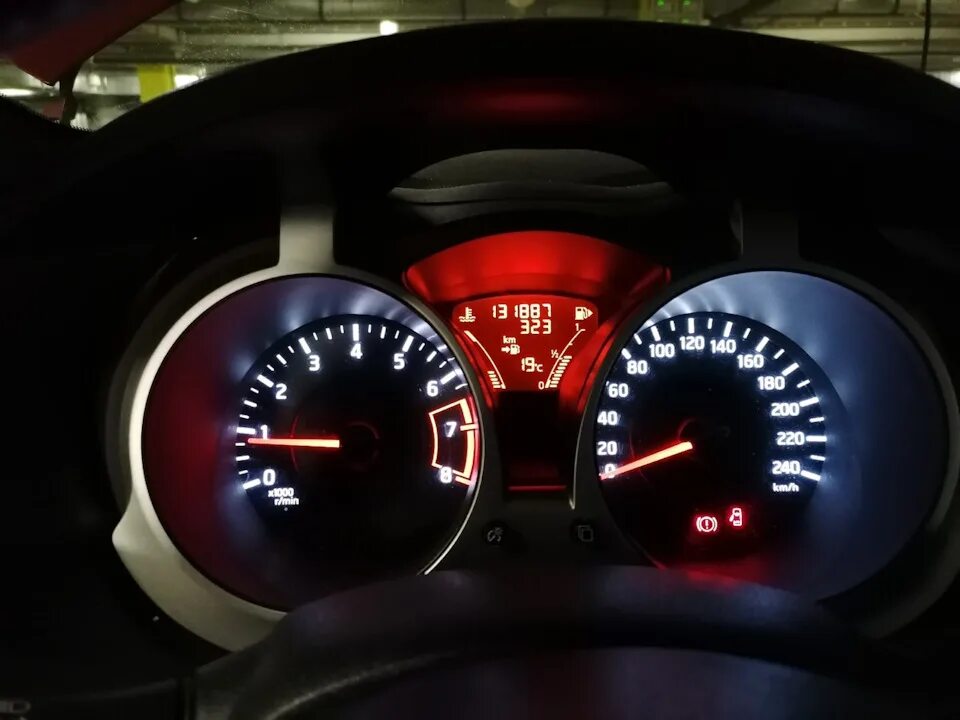 Ниссан жук панель приборов фото и описание Плановое ТО 130ткм - Nissan Juke (1G), 1,6 л, 2011 года плановое ТО DRIVE2