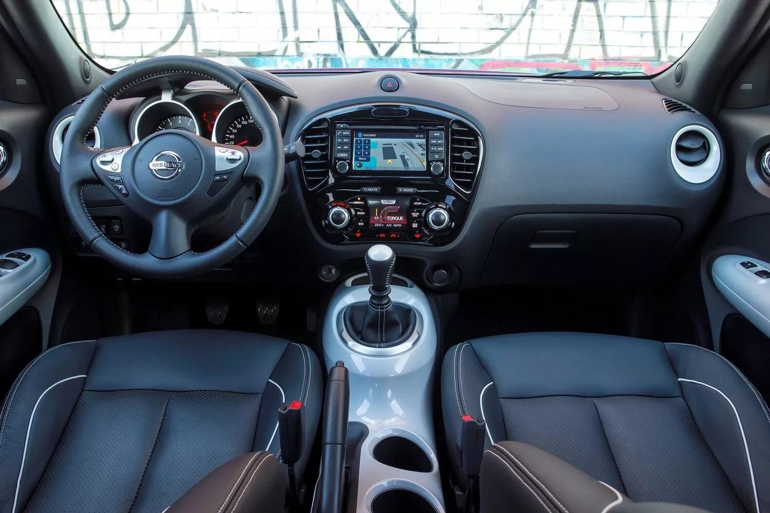 Ниссан жук салон внутри фото Интерьер салона Nissan Juke (2014-2019). Фото салона #2