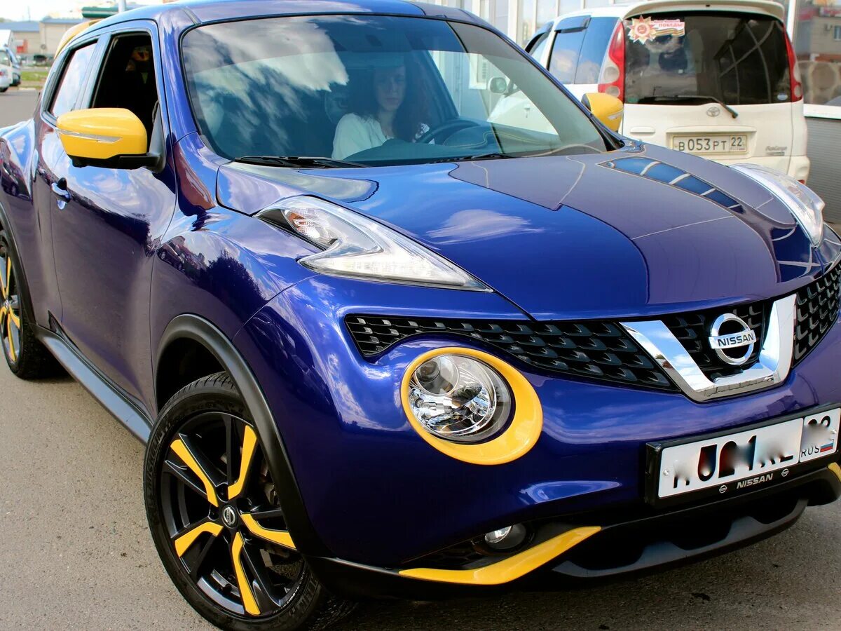 Ниссан жук синий фото Купить б/у Nissan Juke I Рестайлинг 1.6 CVT (190 л.с.) 4WD бензин вариатор в Бар