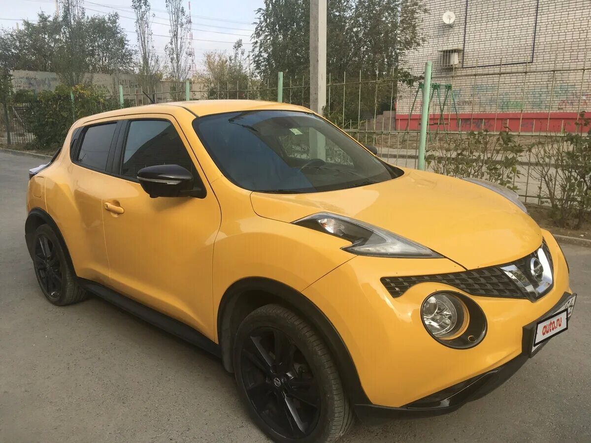 Ниссан жук желтый фото Купить б/у Nissan Juke I Рестайлинг 1.6 CVT (190 л.с.) 4WD бензин вариатор в Вол