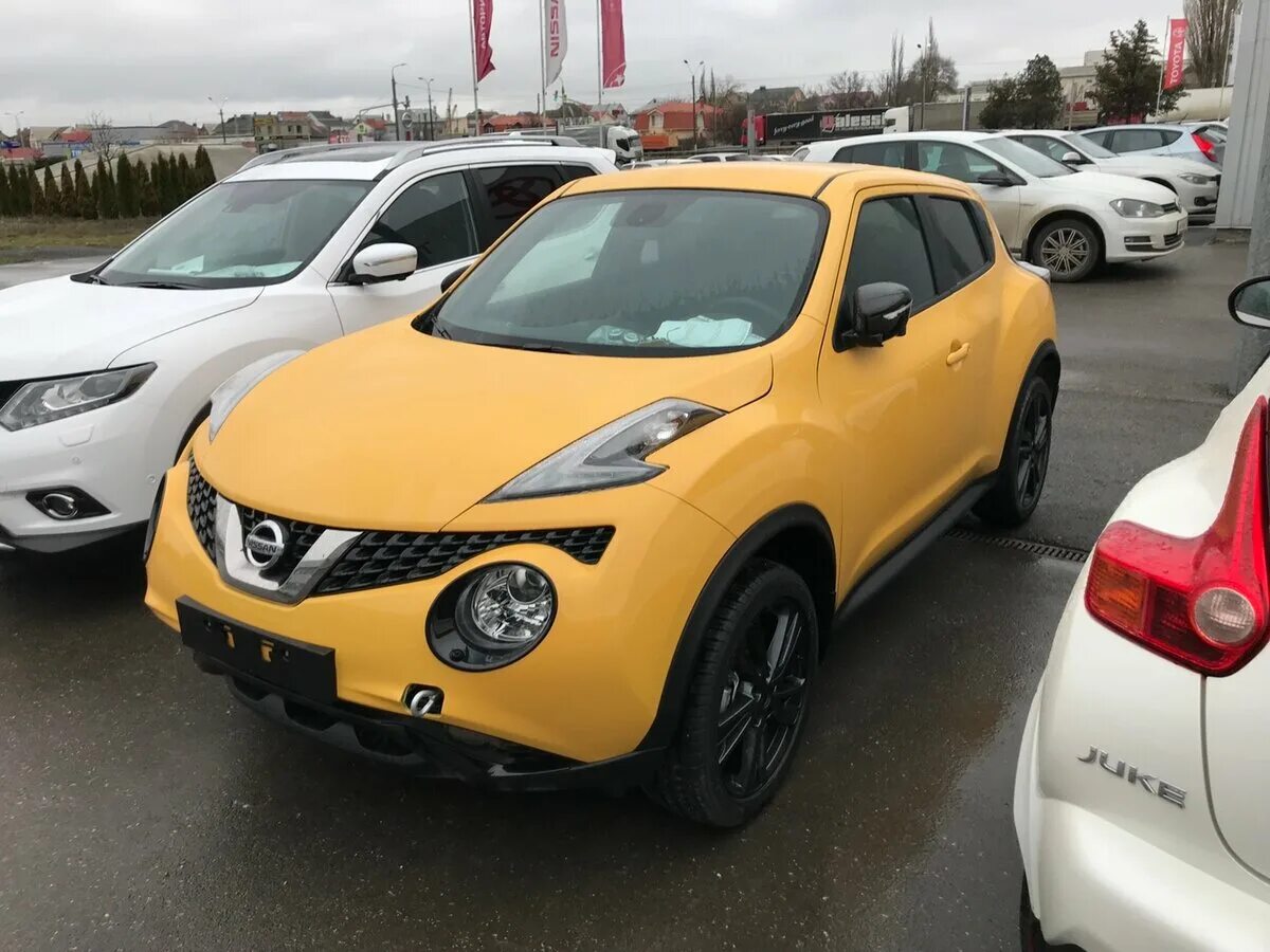Ниссан жук желтый фото Купить б/у Nissan Juke I Рестайлинг 1.6 CVT (117 л.с.) бензин вариатор в Октябрь