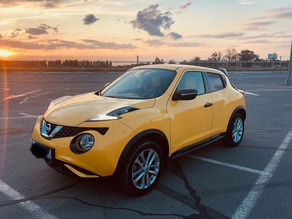 Ниссан жук желтый фото Купить б/у Nissan Juke I Рестайлинг 1.6 CVT (117 л.с.) бензин вариатор в Симферо