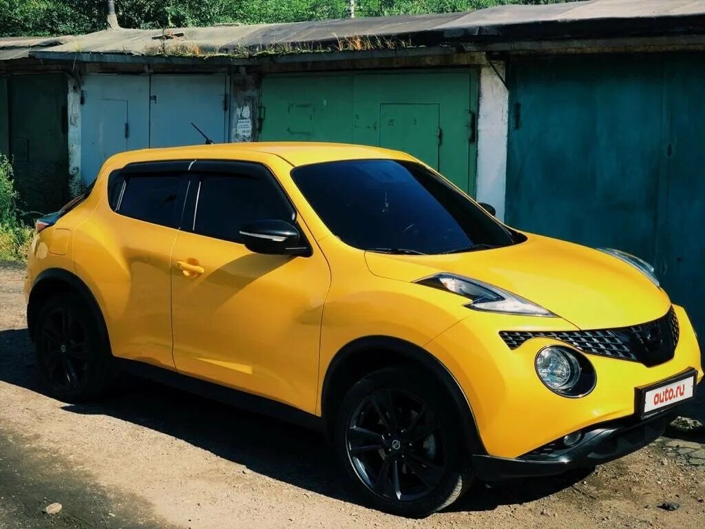 Ниссан жук желтый фото Купить б/у Nissan Juke I Рестайлинг 1.6 MT (190 л.с.) бензин механика в Хабаровс