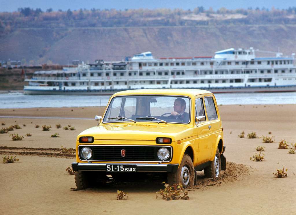 Нива 1977 фото Будь здорова, Лада 4 × 4: легендарной Ниве исполнилось 40 лет
