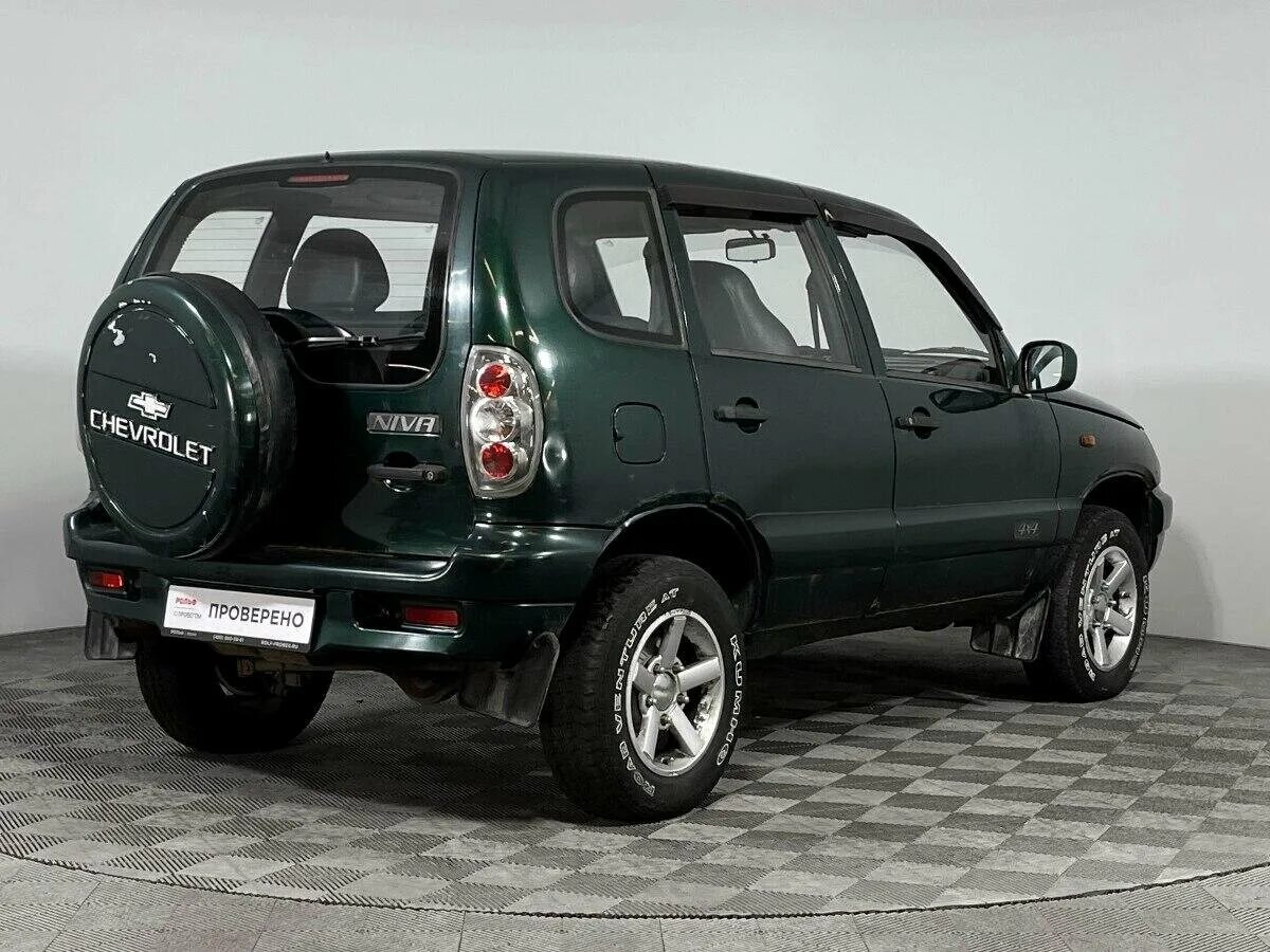 Нива 2004 года фото Купить б/у Chevrolet Niva I 1.7 MT (80 л.с.) 4WD бензин механика в Москве: зелён
