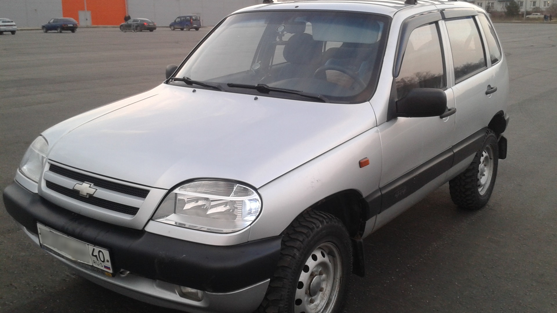 Нива 2005 год фото Chevrolet Niva 1.7 бензиновый 2005 Серебристый Жып на DRIVE2