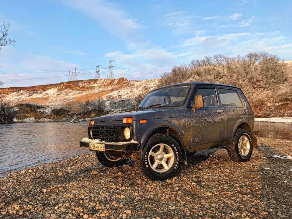 Нива 2007 фото № 2 Диски K&K Титан-Тех и Шины Roadcruza RA1100 - Lada 4x4 3D, 1,7 л, 2007 года 