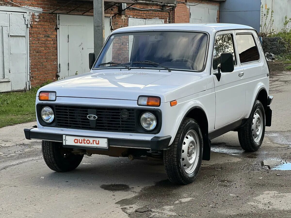 Нива 2009 года фото Купить б/у Lada (ВАЗ) 2121 (4x4) I Рестайлинг 1.7 MT (79 л.с.) 4WD бензин механи