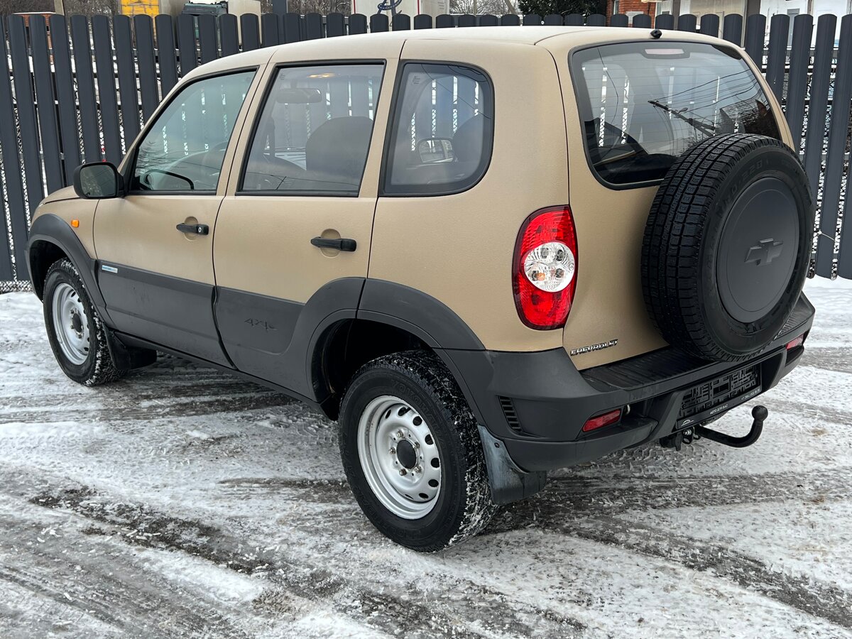 Нива 2010 года фото Купить б/у Chevrolet Niva I Рестайлинг 1.7 MT (80 л.с.) 4WD бензин механика в Кр
