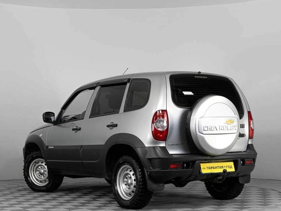 Нива 2014 года фото Купить б/у Chevrolet Niva I Рестайлинг 1.7 MT (80 л.с.) 4WD бензин механика в Пе
