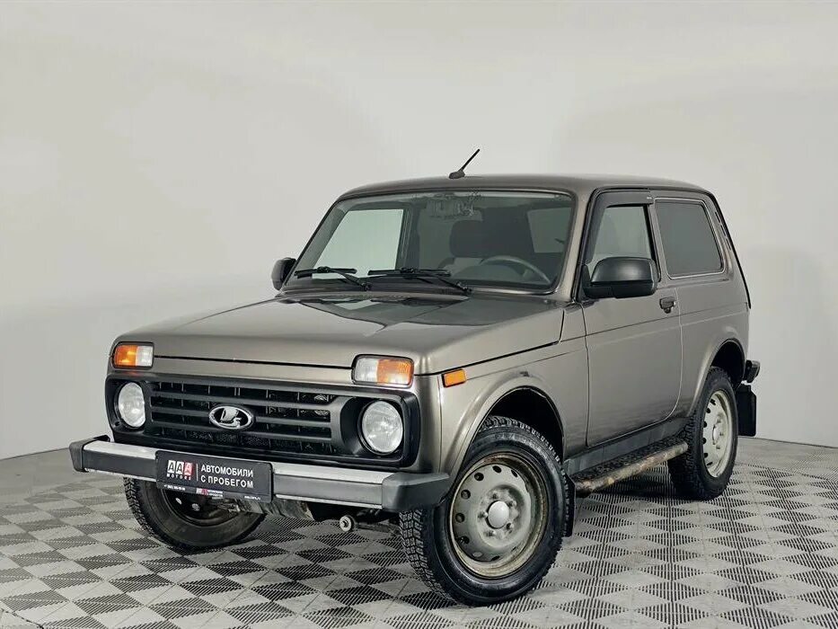Нива 2023 цена и комплектация фото Купить б/у Lada (ВАЗ) 2121 (4x4) I Рестайлинг (2020) 1.7 MT (83 л.с.) 4WD бензин