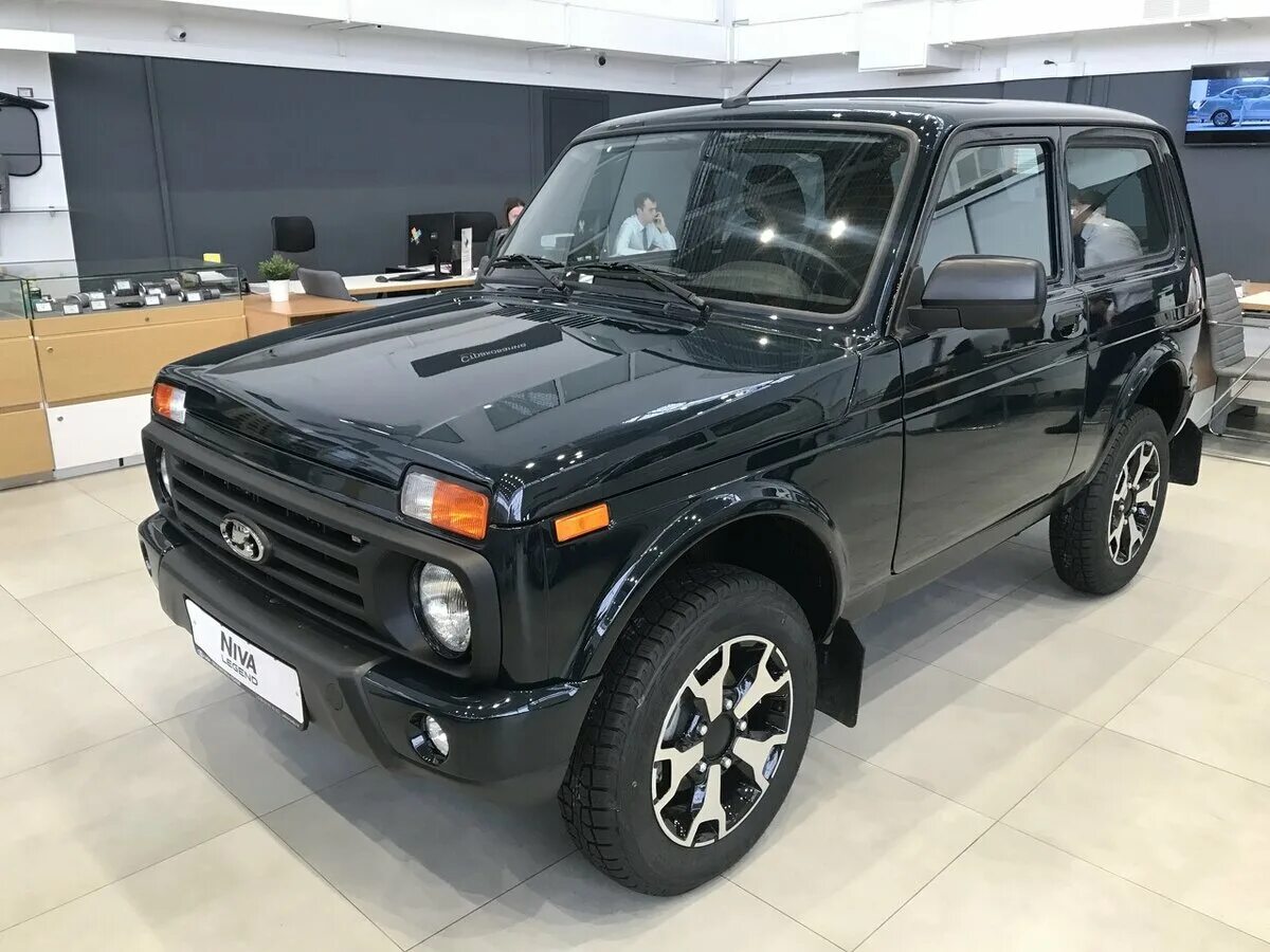 Нива 2023 цена новая модель фото Купить новый LADA (ВАЗ) Niva Legend 2021-н.в. Euro-2 1.7 MT (83 л.с.) 4WD бензин