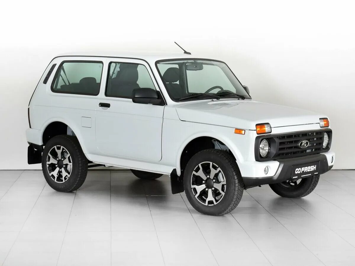 Нива 2023г фото Купить б/у Lada (ВАЗ) Niva Legend 2021-2024 1.7 MT (83 л.с.) 4WD бензин механика