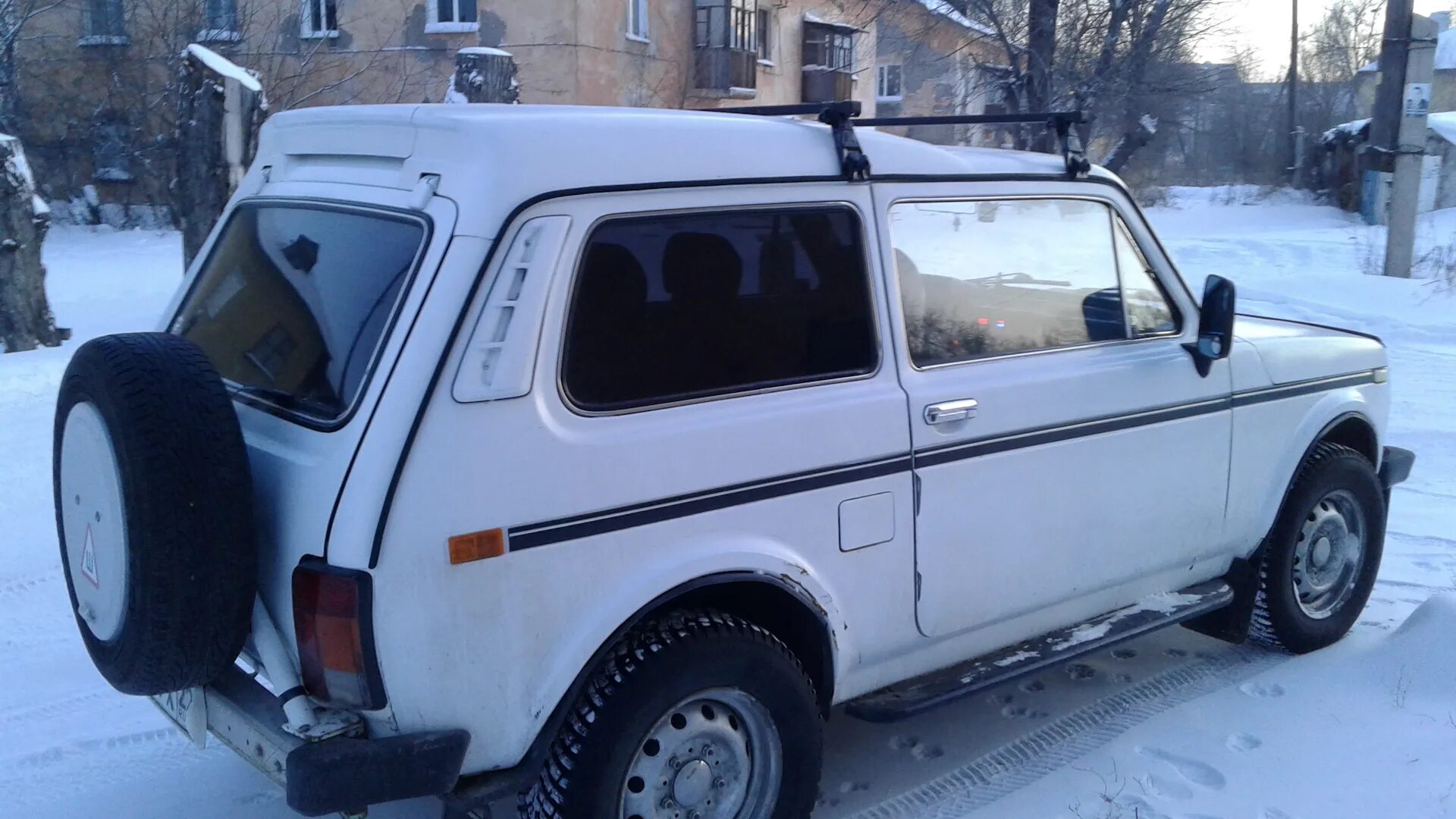 Нива 21218 фото Lada 21218 Фора 1.7 бензиновый 1998 212180 на DRIVE2