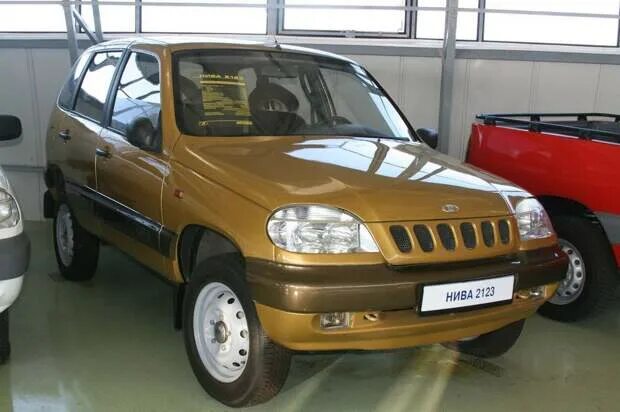 Нива 2123 фото Нива-3, она же Lada 4x4 New Generation: модель пропорций, или яйца в омлете - Ав