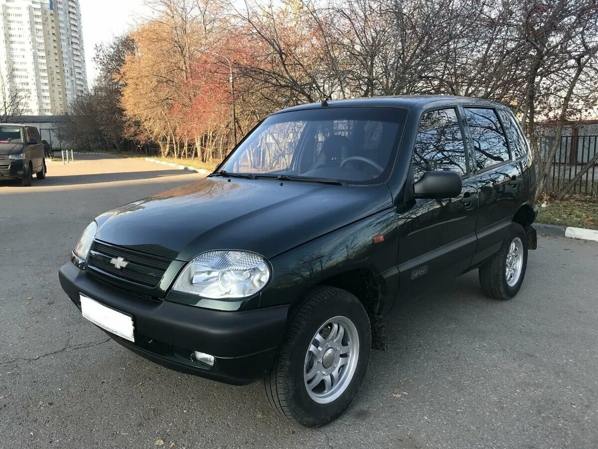 Нива 212300 фото Купить б/у Chevrolet Niva I 1.7 MT (80 л.с.) 4WD бензин механика в Москве: зелён