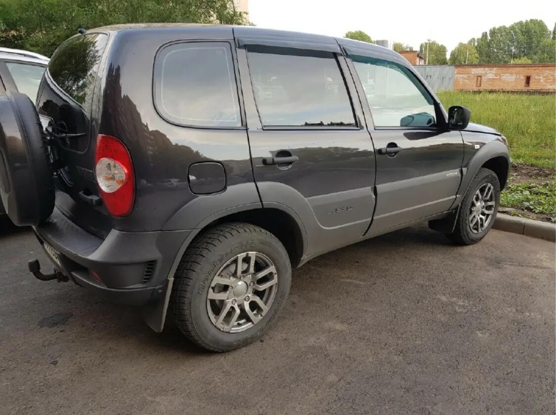 Нива 212300 фото Легковой автомобиль, марка: CHEVROLET NIVA Легковой автомобиль, марка: CHEVROLET