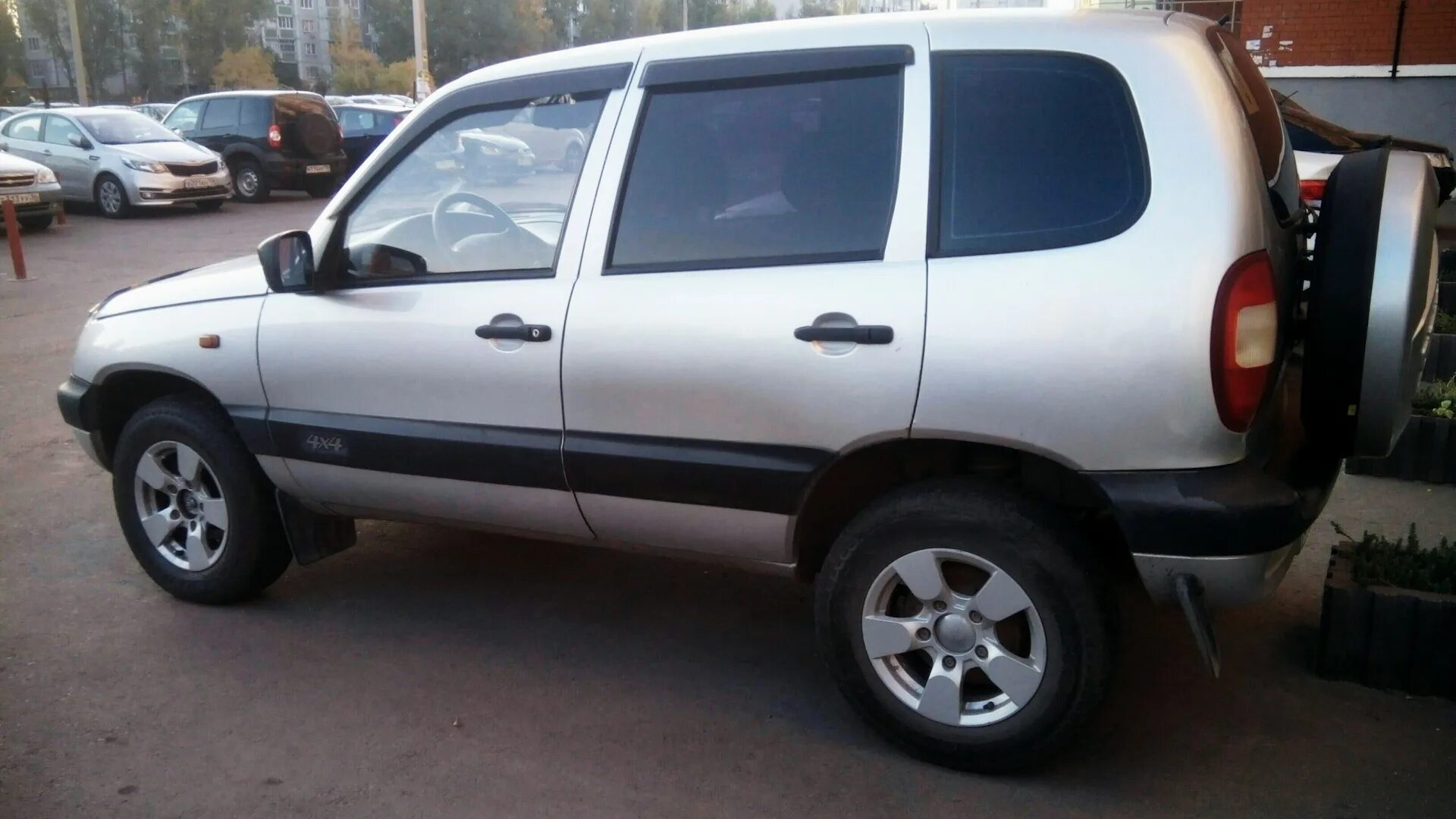 Нива 212300 фото Chevrolet Niva 1.7 бензиновый 2008 212300 на DRIVE2