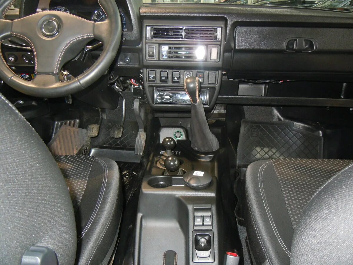 Нива 2131 тюнинг салона Купить б/у Lada (ВАЗ) 2131 (4x4) I 1.7 MT (83 л.с.) 4WD бензин механика в Яросла