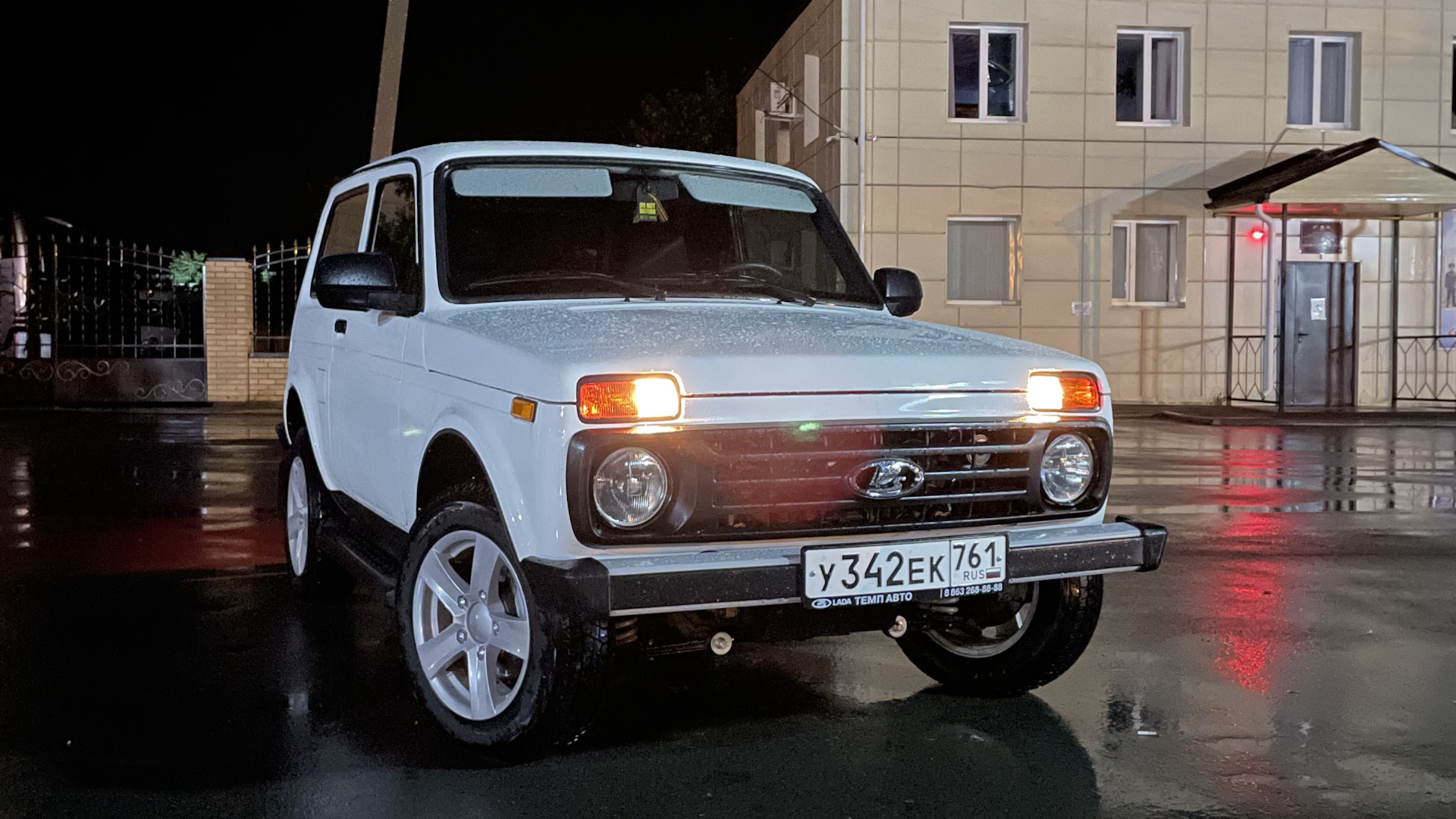 Нива 3д фото Lada 4x4 3D 1.7 бензиновый 2021 LADA NIVA 3D BKEdition на DRIVE2