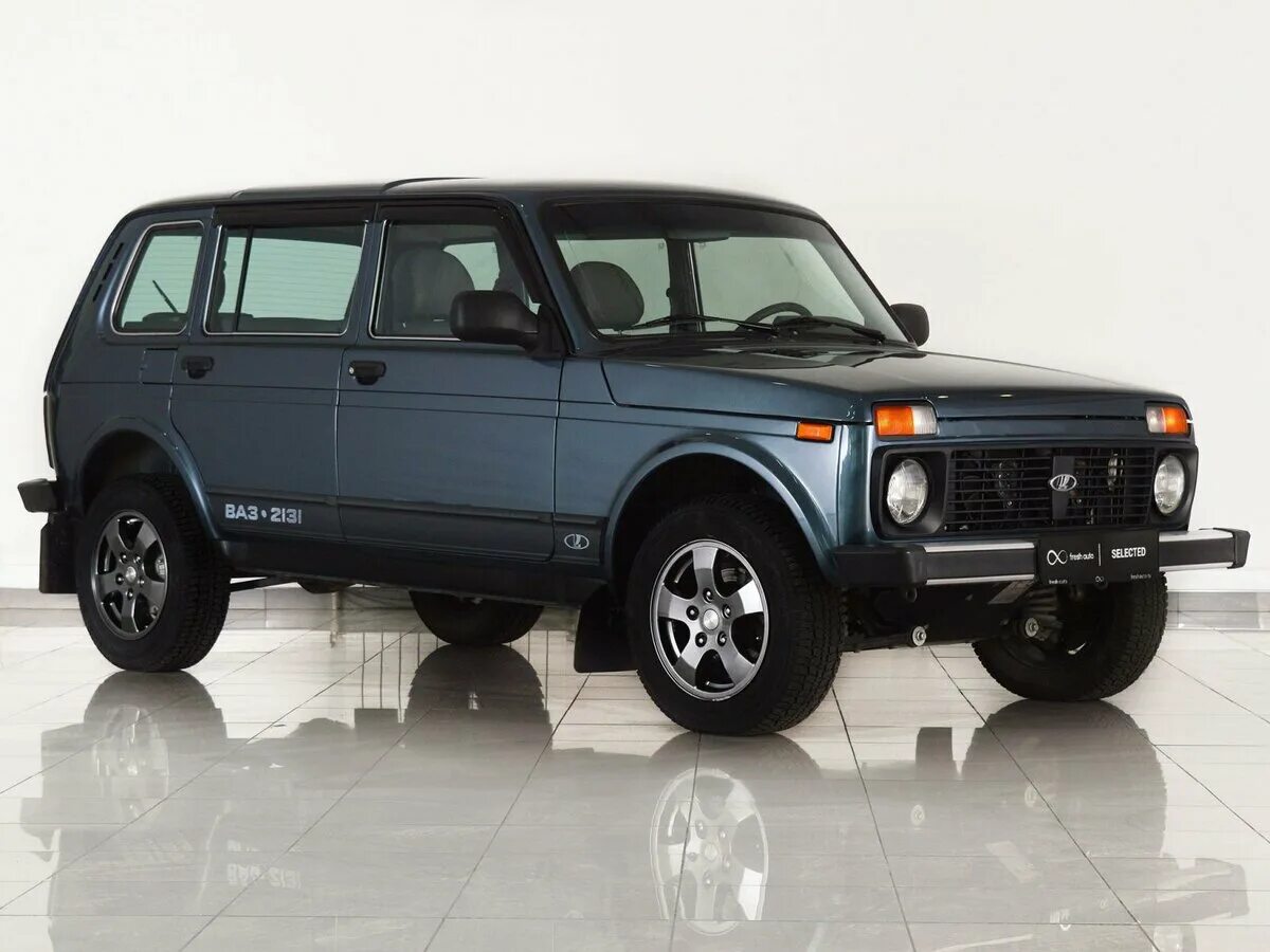Нива 4х4 новая 3х дверная фото Купить б/у Lada (ВАЗ) 2131 (4x4) I 1.7 MT (81 л.с.) 4WD бензин механика в Нижнем