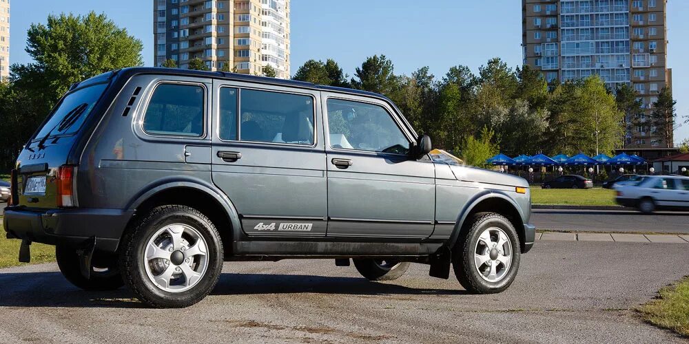 Нива 5 дверка фото Купить новый LADA 4x4 Urban 5 дверей 2024 в Краснодаре у официального дилера (ав