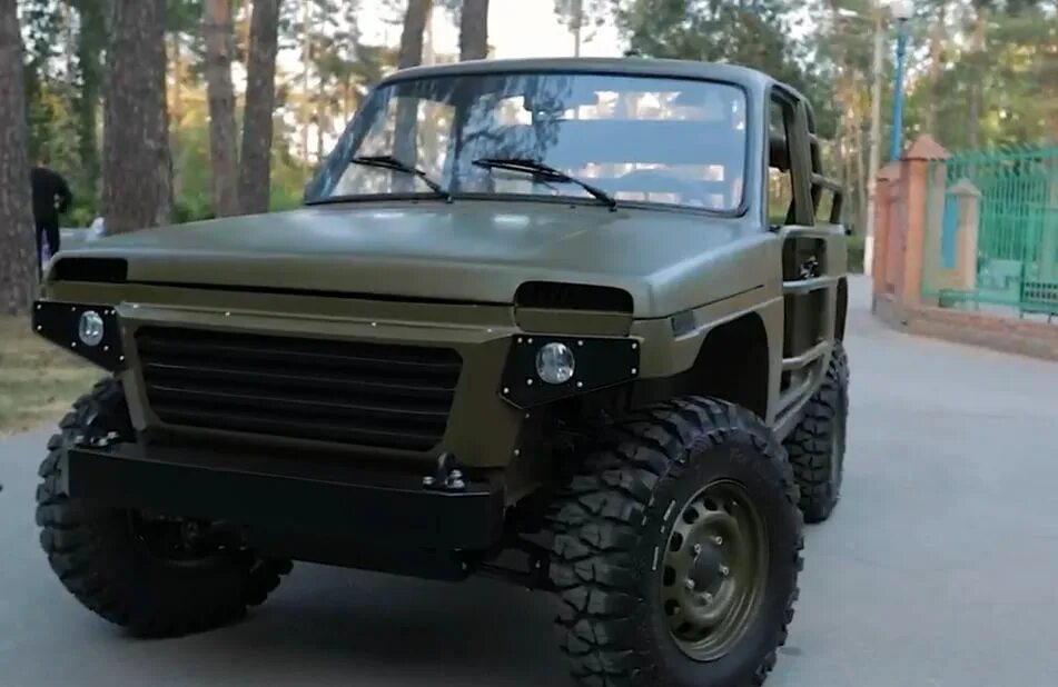 Нива арта фото и цена В Сети появились фото новой Нива Арта - автомобиля для военнослужащих
