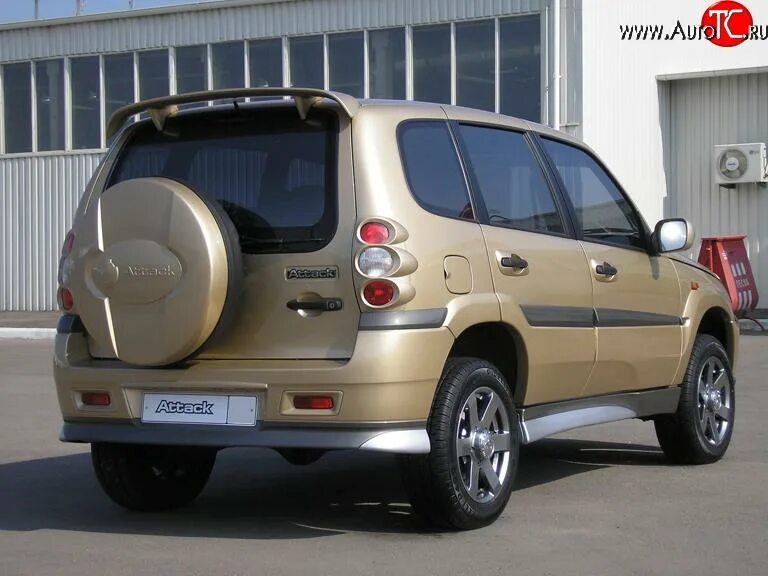Нива атака фото 3099р Спойлер Атака Chevrolet Niva 2123, Лада 2123 Нива Шевроле, Лада Нива Трэве