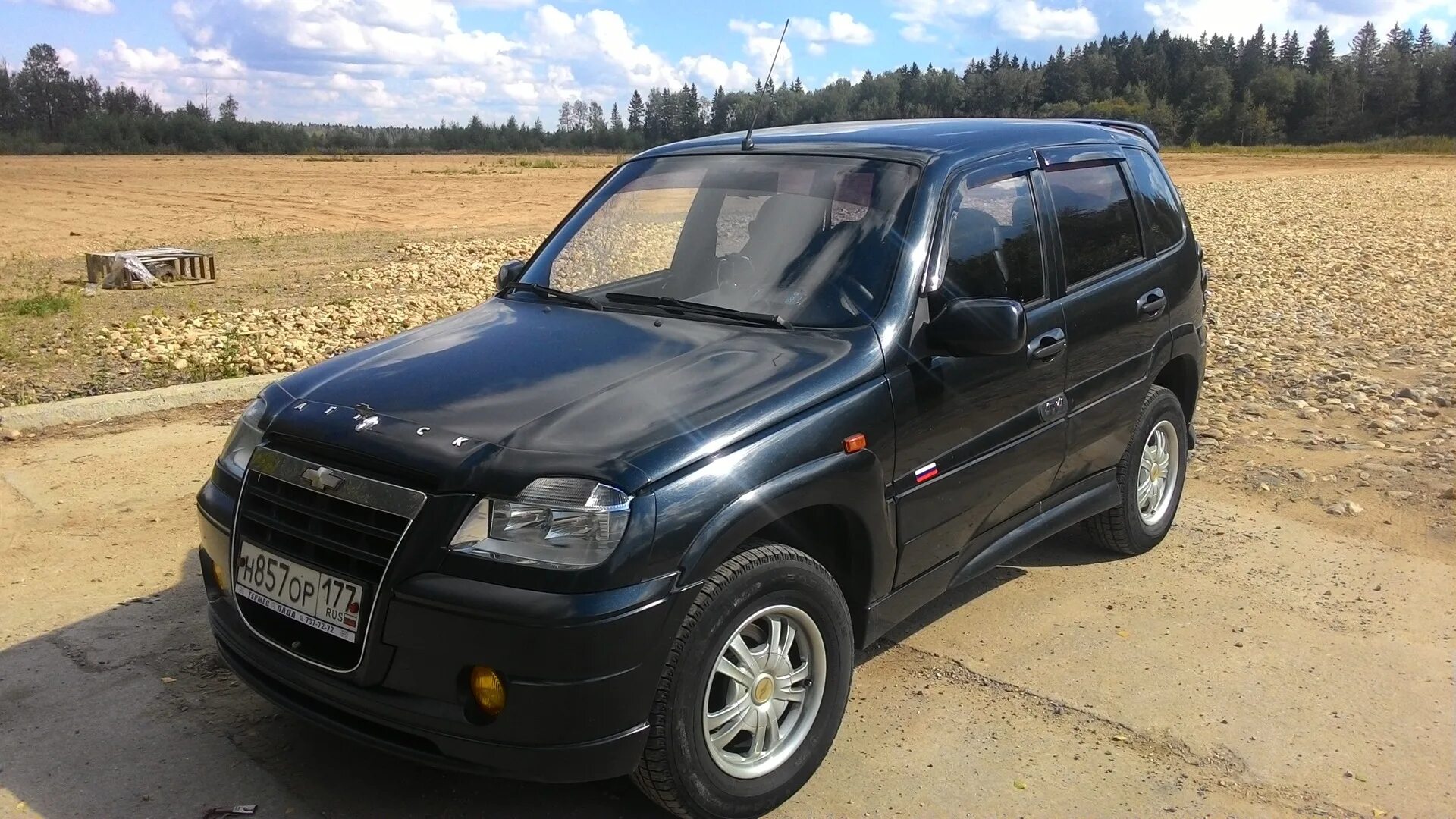 Нива атака фото Chevrolet Niva 1.7 бензиновый 2006 на DRIVE2
