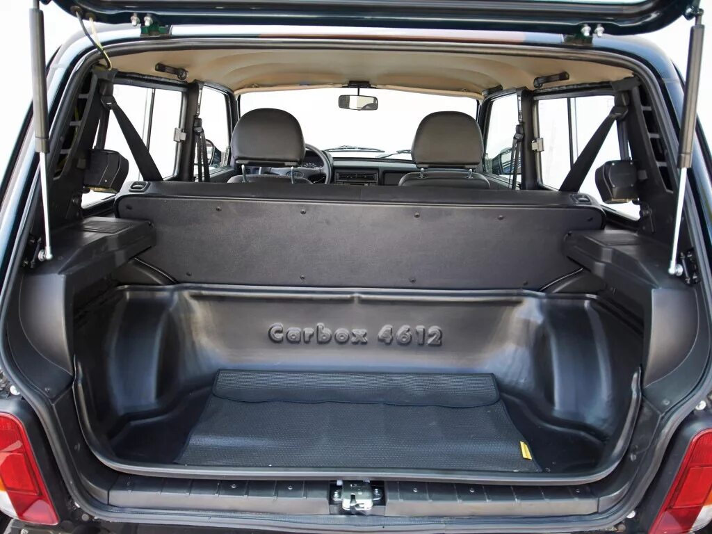 Нива багажник салона фото CARBOX 10-4612 для Нивы или Ванночка для багажника =) - Lada 4x4 3D, 1,7 л, 1997