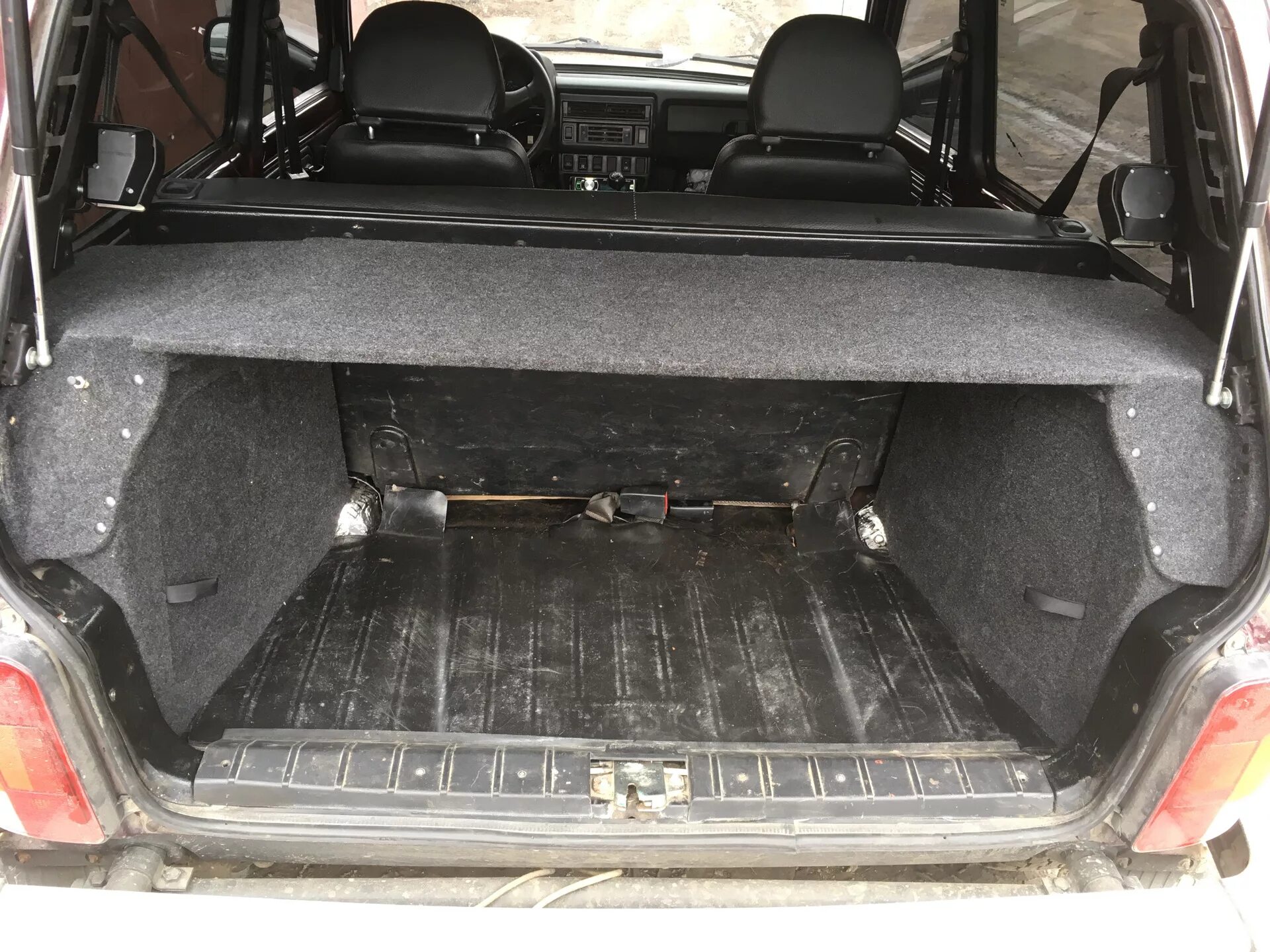Нива багажник салона фото Акустический багажник!) - Lada 4x4 3D, 1,7 л, 2010 года автозвук DRIVE2