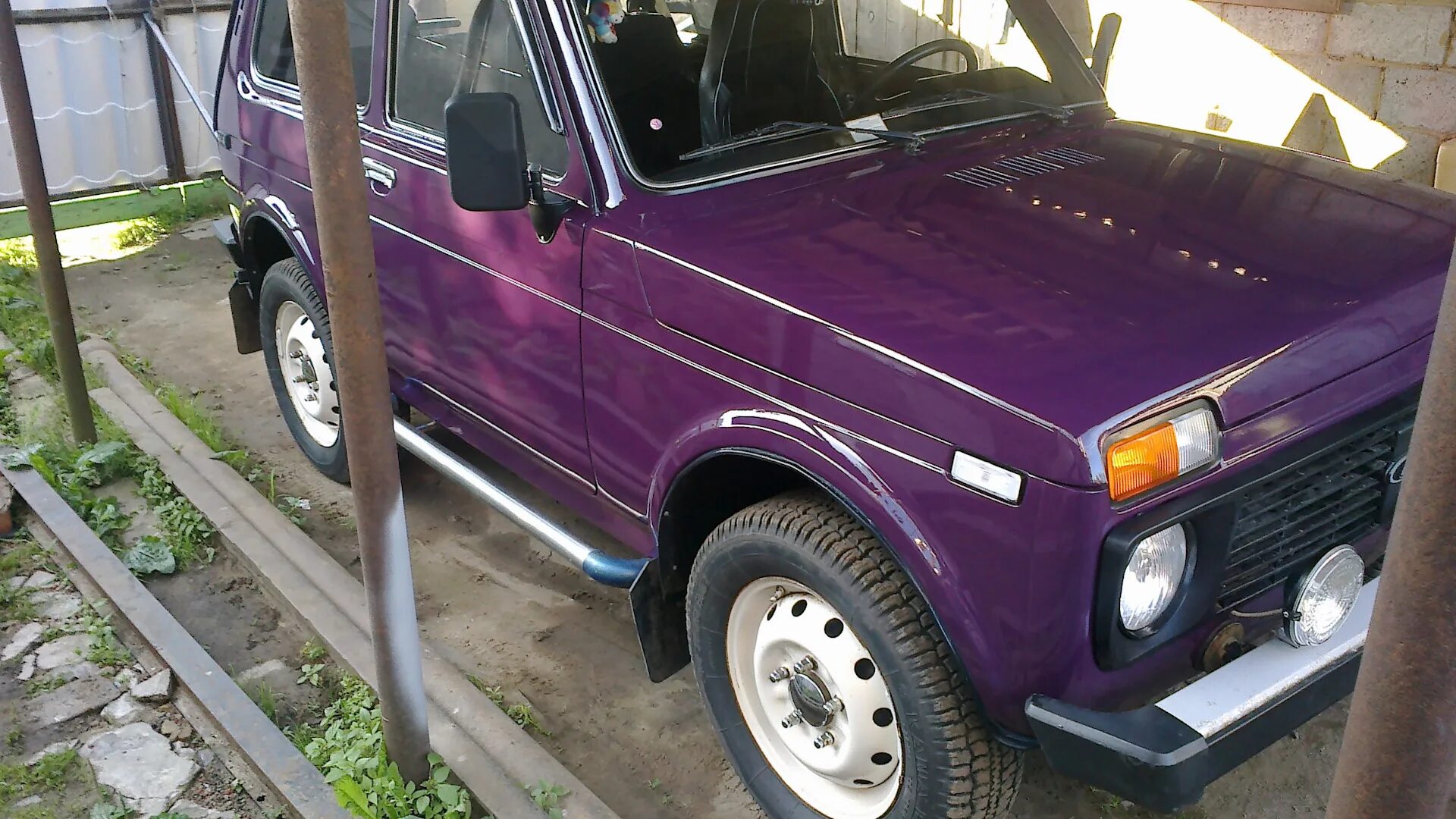 Нива баклажан фото Lada 4x4 3D 1.7 бензиновый 2004 на DRIVE2