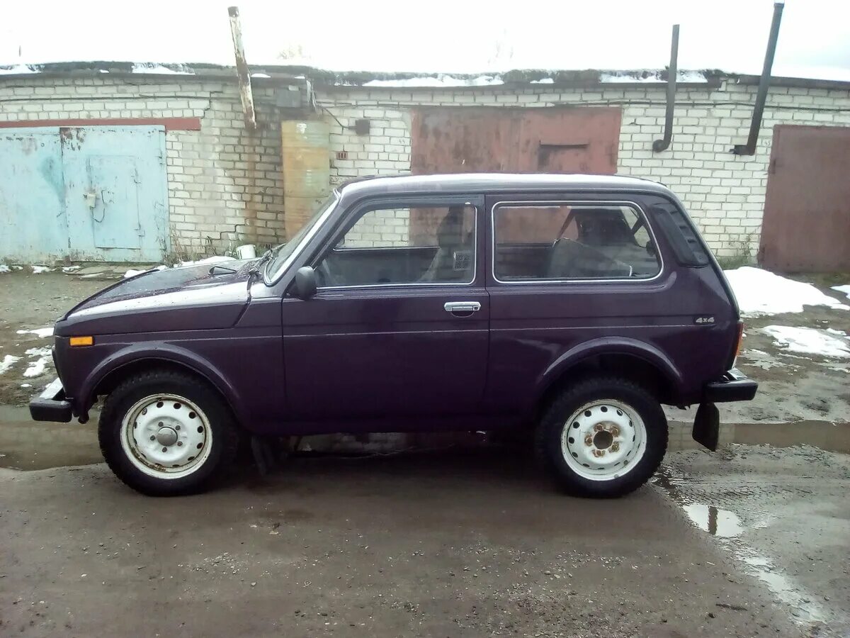 Нива баклажан фото Купить б/у Lada (ВАЗ) 2131 (4x4) I 1.8 MT (82 л.с.) 4WD бензин механика в Яросла