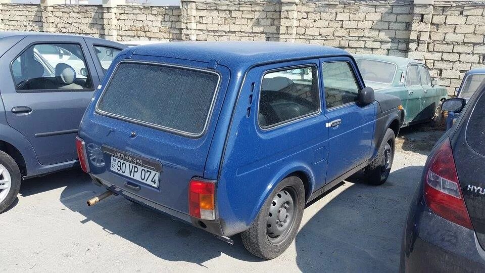 Нива баку фото В Баку Дорожная полиция открыла "сезон охоты" на водителей автомобилей "Нива" - 