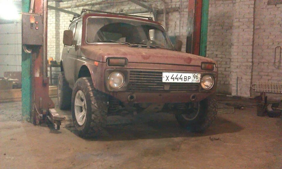 Нива без бамперов фото Пороги и задний бампер - Lada 4x4 3D, 1,7 л, 1998 года тюнинг DRIVE2