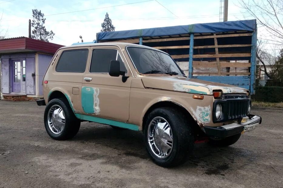 Нива бежевая тюнинг Продам ВАЗ 2121 в г. Татарбунары, Одесская область 1990 года выпуска за 2 000
