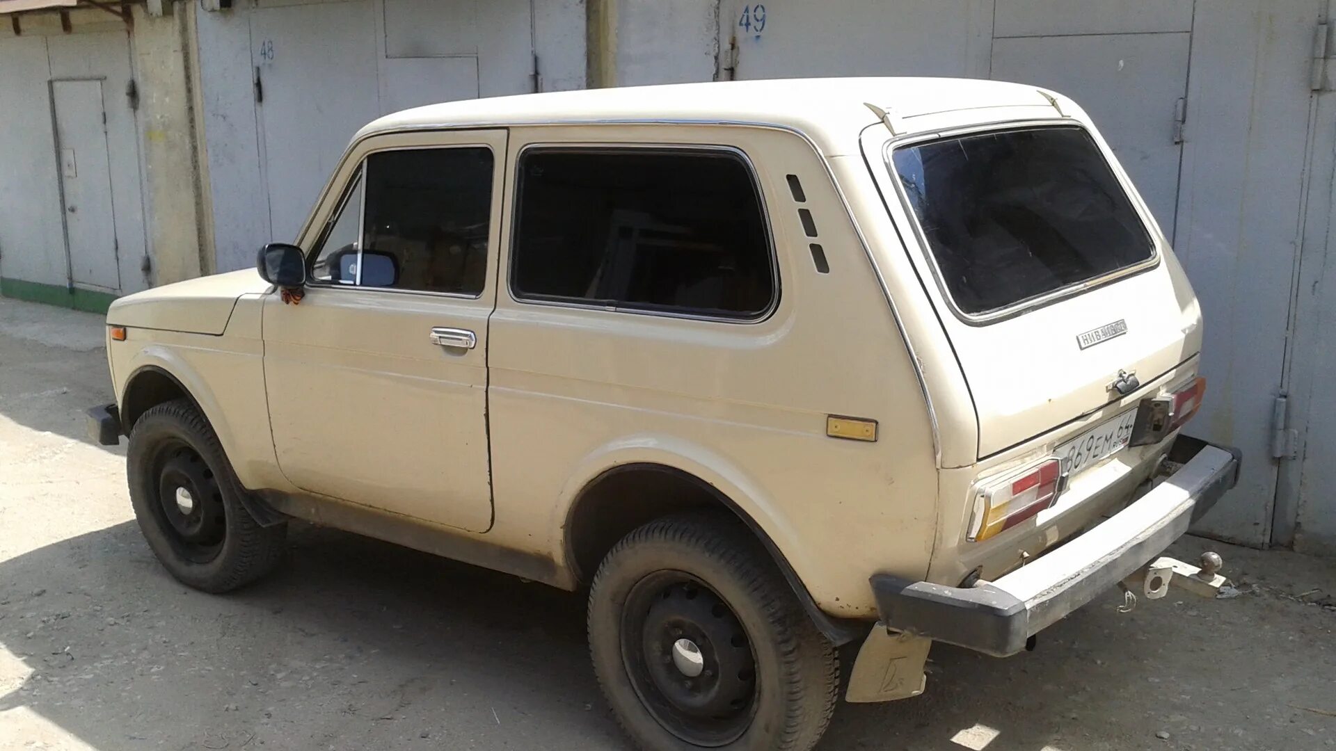 Нива бежевая тюнинг Lada 4x4 3D 1.5 бензиновый 1983 бежевый ТАНК на DRIVE2