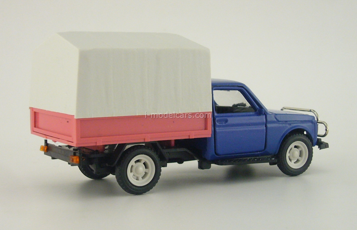 Нива бизон фото MODEL CARS VAZ-21213 Lada Niva FVK-2302 Bison Agat Mossar Tantal 1:43