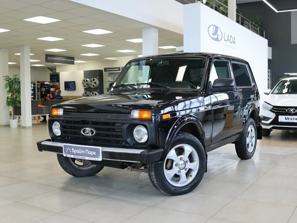 Нива блэк 24 комплектация фото Купить б/у LADA (ВАЗ) 2121 (4x4) I Рестайлинг 1.7 MT (83 л.с.) 4WD бензин механи